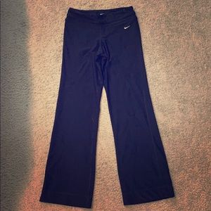 Women’s Nike dri fit pants.